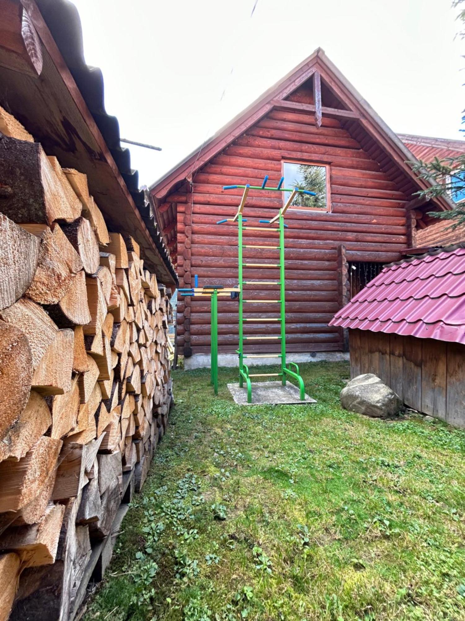 Guest House Kaspiy Bukovel Exterior photo