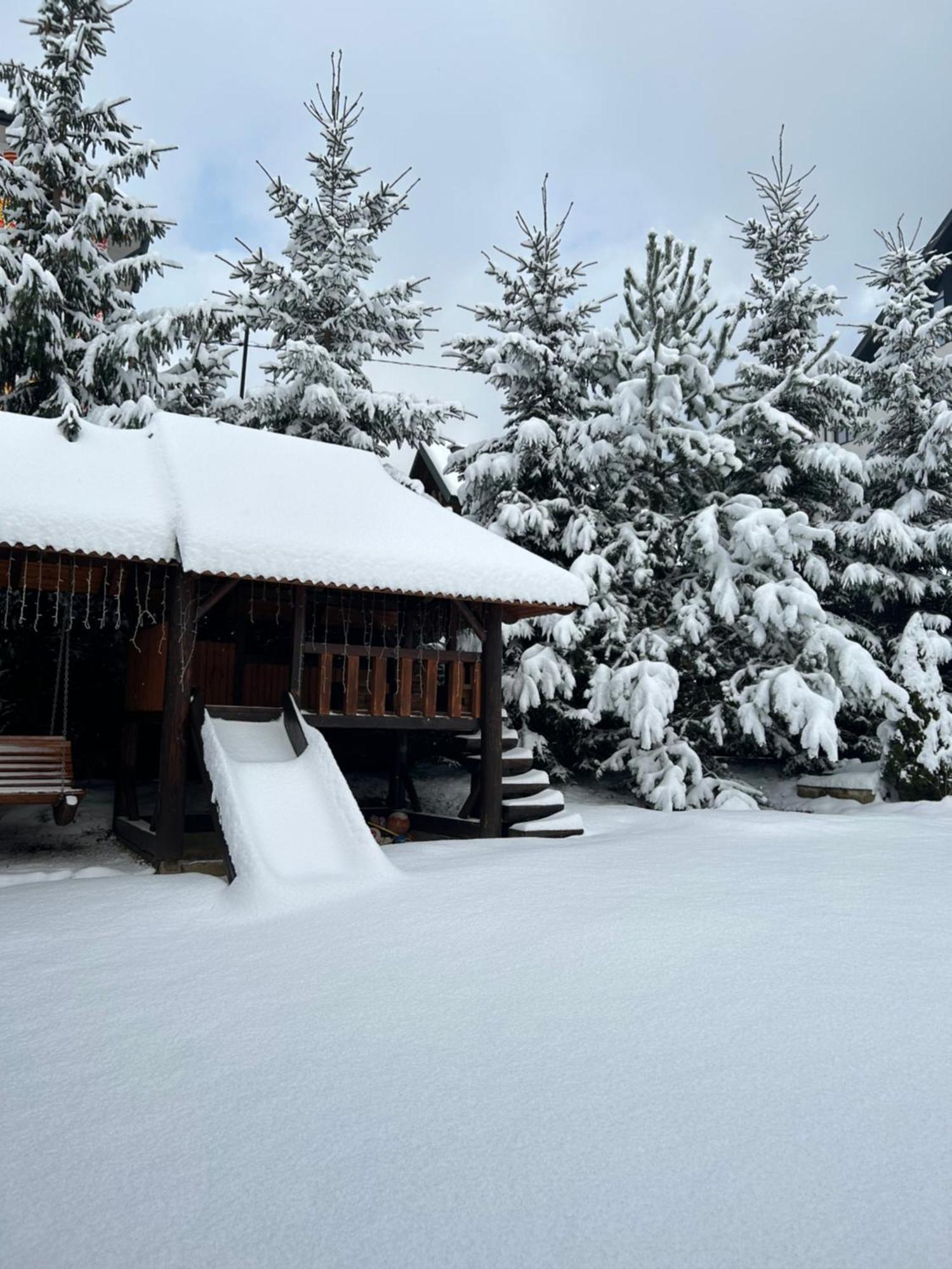 Guest House Kaspiy Bukovel Exterior photo
