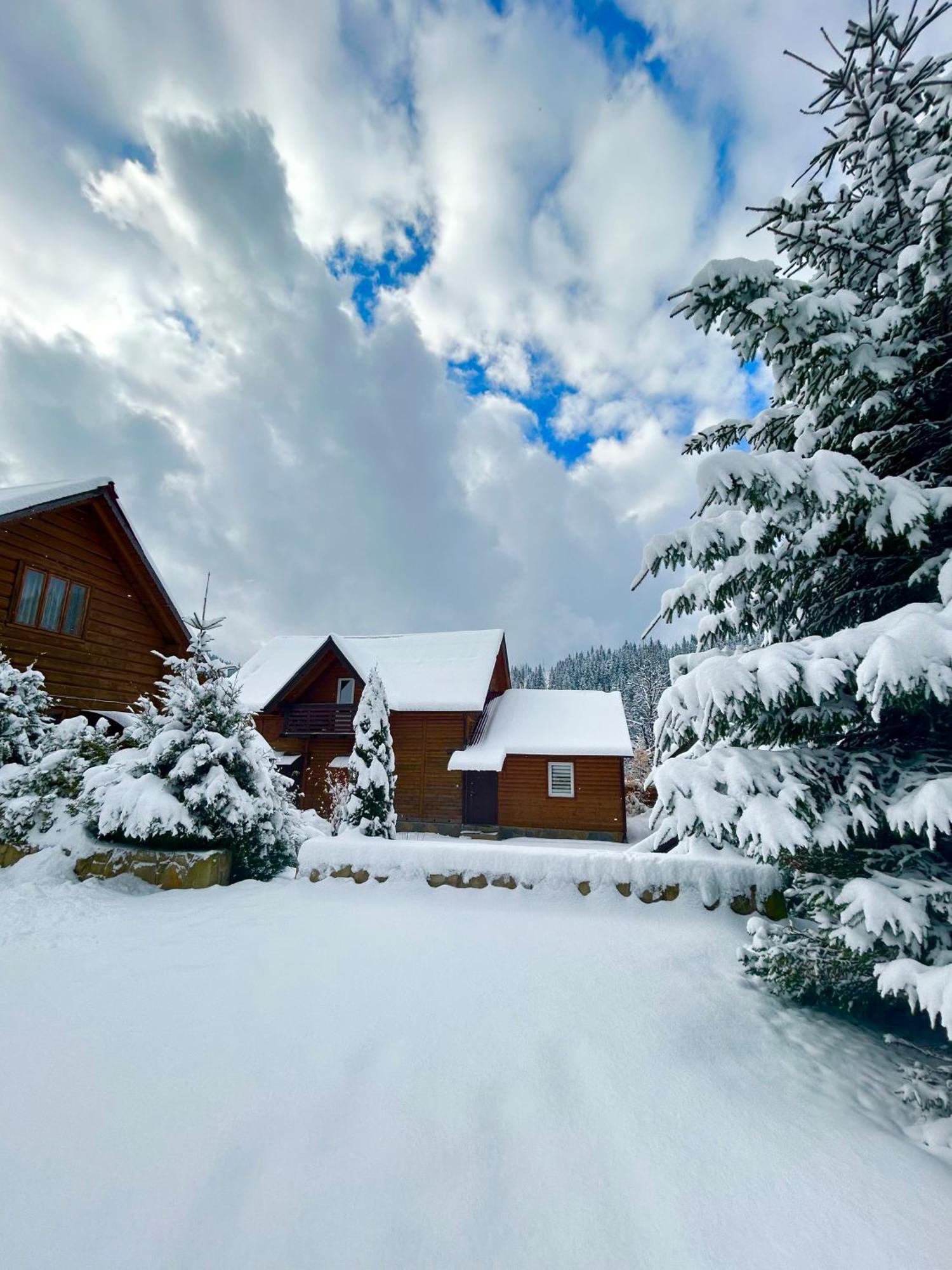 Guest House Kaspiy Bukovel Exterior photo