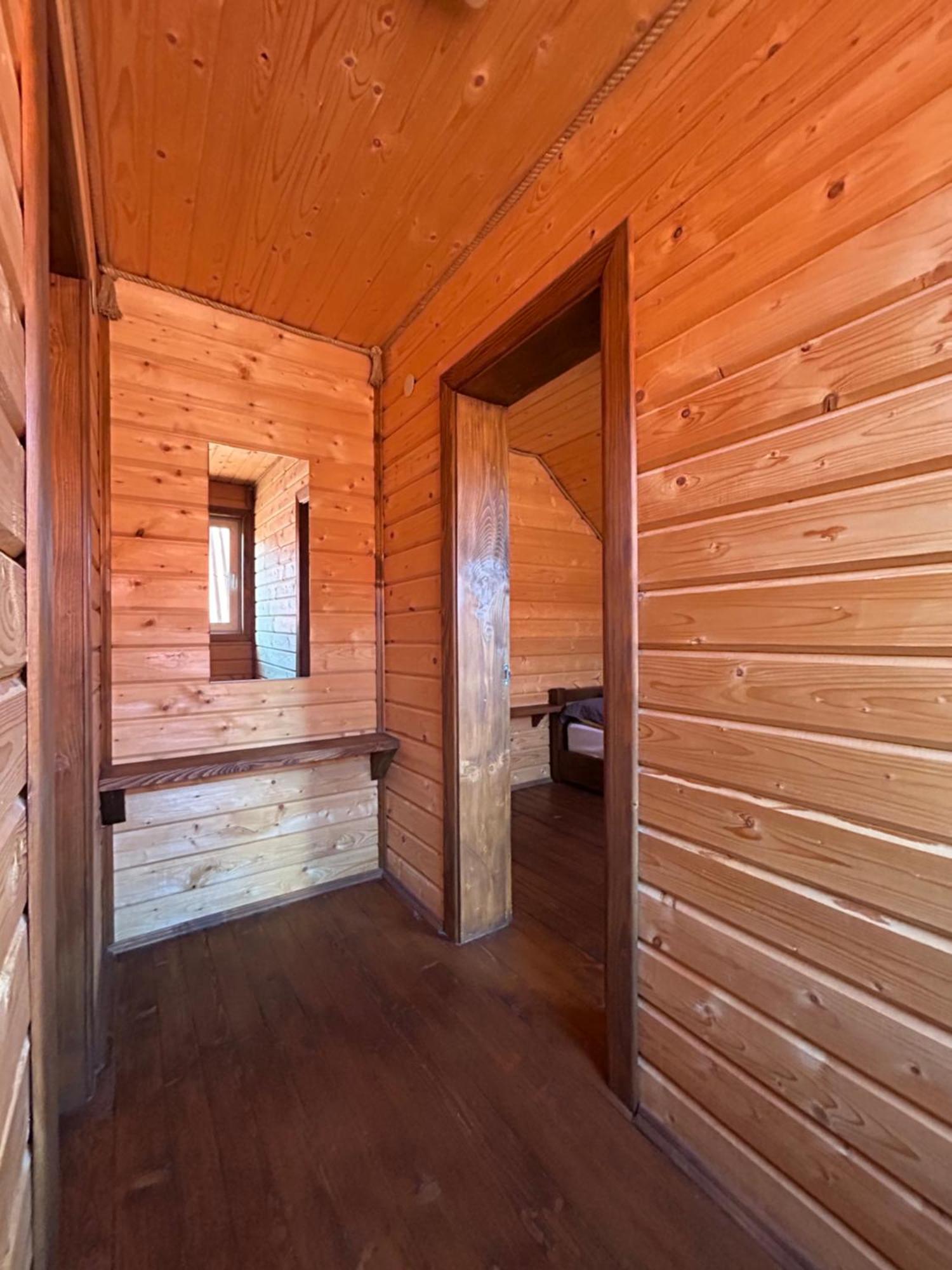 Guest House Kaspiy Bukovel Exterior photo