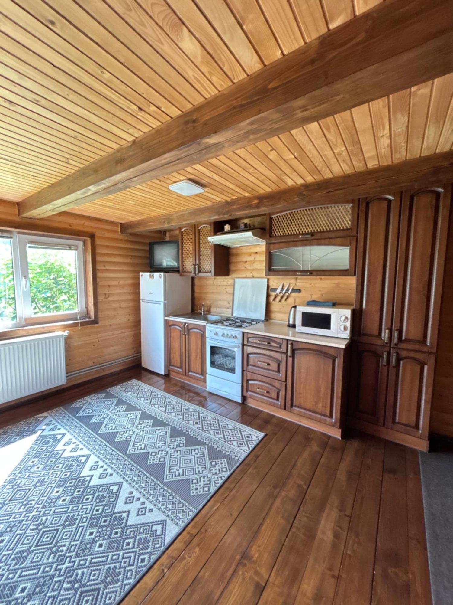 Guest House Kaspiy Bukovel Exterior photo